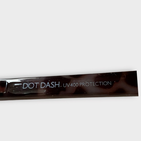 Dot Dash Driver Vintage Wayfarer Sunglasses Unisex UPF 400 NWT - Picture 10 of 15